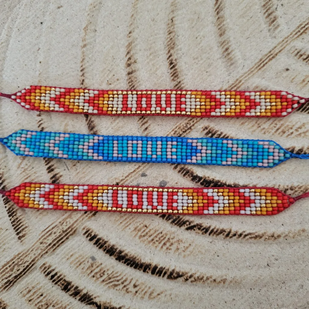 LOVE-armband geweven met Miyuki-kralen